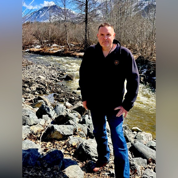 Meet your Posher, Shawn. An Irishman in the Arctic of Alaska! - Picture 6 of 8